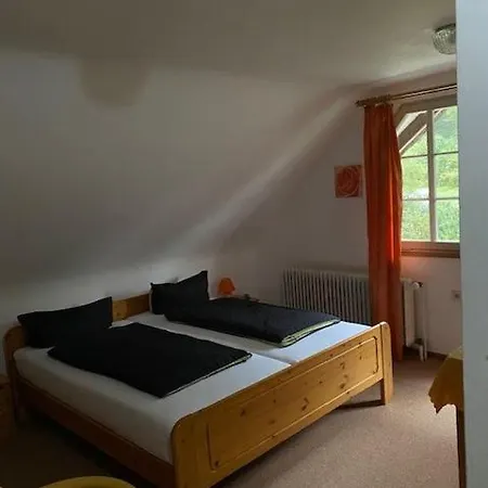 Waldeck In トートナウ